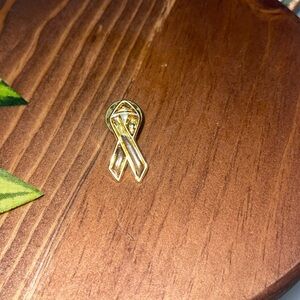 Survivor Ribbon Collectible Pin / Pinback / Lapel Pin